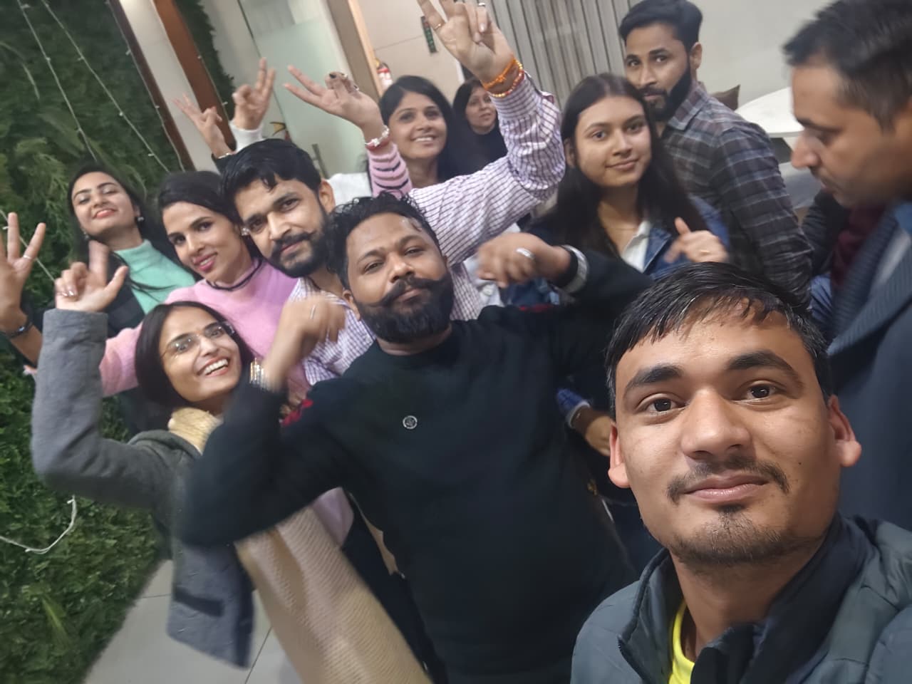 Fun Moments & Team Selfies 🤳